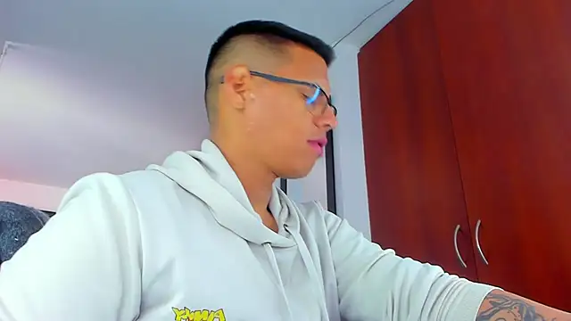 Snapshot of _John_Boy_ chatting on March 4, 2026, 7:20 pm John Boy online show from March 4, 2026, 7:20 pm