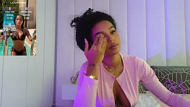 KimiBrown online show from December 7, 2024, 8:55 am