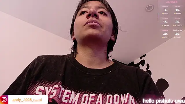 Snapshot of Nami_usagi chatting on July 7, 2026, 4:55 pm Nami usagi online show from July 7, 2026, 4:55 pm
