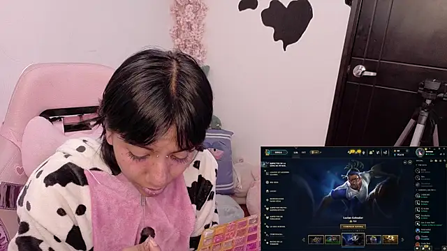 Snapshot of Nami_usagi chatting on July 10, 2026, 11:07 pm Nami usagi online show from July 10, 2026, 11:07 pm