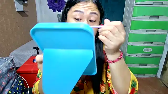 M e c e l online show from March 6, 2026, 7:54 pm