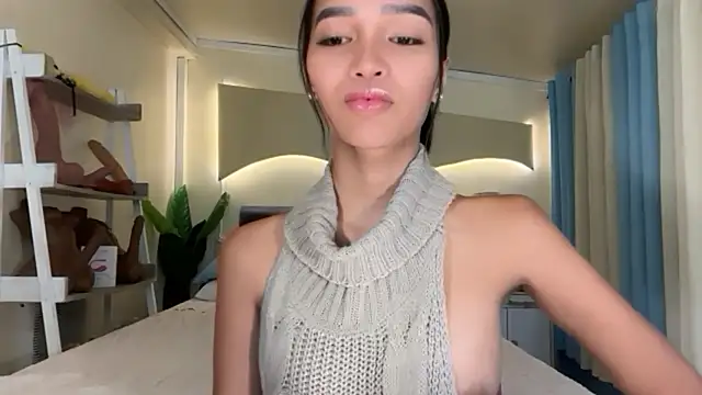  caroline69 online show from November 11, 2025, 2:33 am