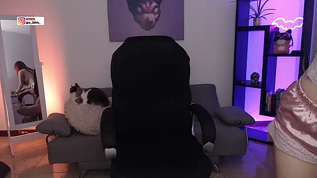 S Lilith  online show from October 13, 2025, 1:05 am