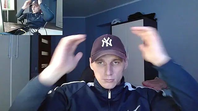 PoliglotJoe online show from October 20, 2025, 1:11 pm