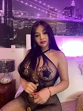 Snapshot of KateLatorre chatting on January 15, 2025, 11:40 pm KateLatorre online show from January 15, 2025, 11:40 pm