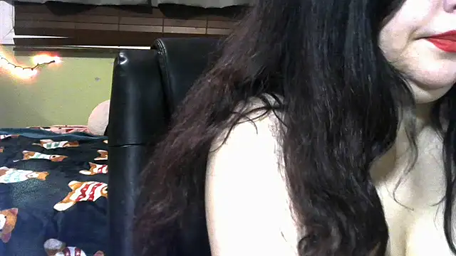 Mistimoon online show from December 21, 2025, 8:10 am