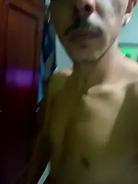 JuninhoPilati online show from April 1, 2026, 3:51 am