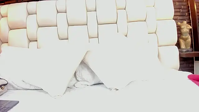 Salo Heaven online show from October 25, 2025, 1:40 pm