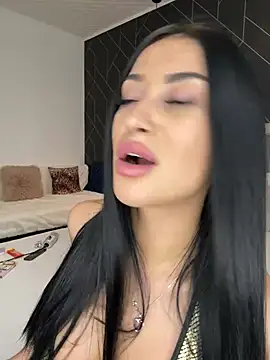 EmyLaveau online show from February 20, 2025, 11:42 am