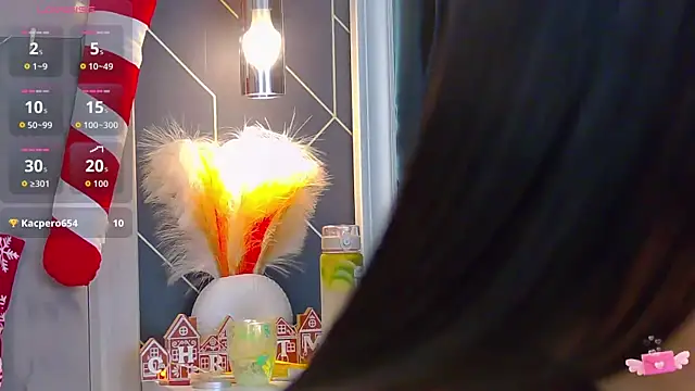 EmyLaveau online show from December 16, 2025, 6:51 am