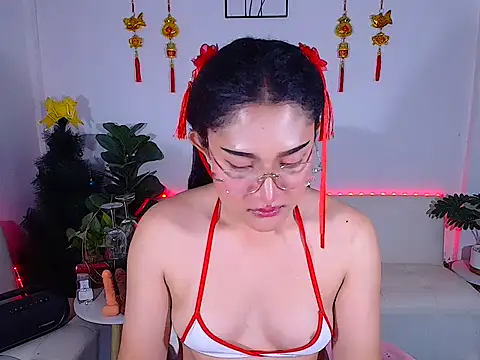 plysaithailand online show from February 12, 2026, 1:33 am