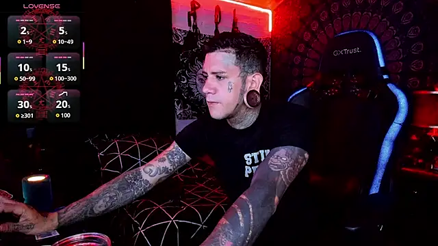 Snapshot of josh__ackerman chatting on September 30, 2025, 9:09 pm josh ackerman online show from September 30, 2025, 9:09 pm