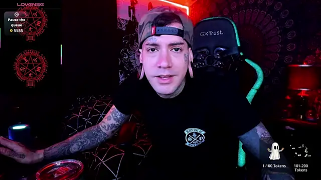 Snapshot of josh__ackerman chatting on October 2, 2025, 10:50 pm josh ackerman online show from October 2, 2025, 10:50 pm