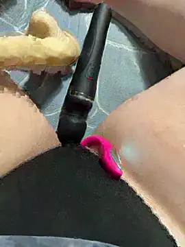 katcclovea online show from April 12, 2026, 5:40 pm