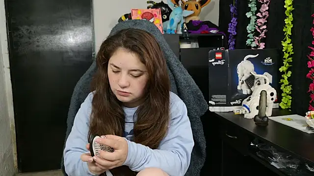 ann bronw online show from December 2, 2025, 11:59 am