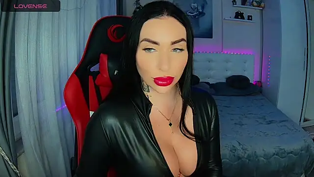 cokeyspeed69 online show from December 11, 2024, 11:08 am