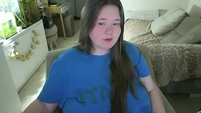 remirann  online show from March 20, 2026, 8:03 pm