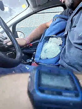 juandi21cm online show from October 23, 2025, 2:05 pm