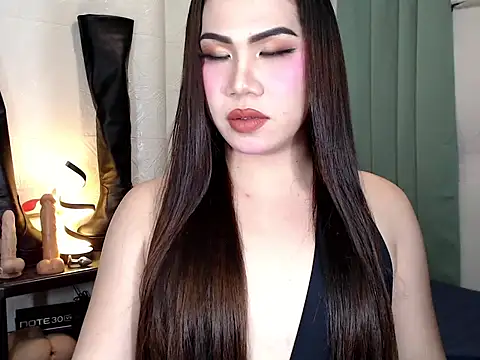 Snapshot of elise_bloom69 chatting on April 30, 2026, 1:50 pm elise bloom69 online show from April 30, 2026, 1:50 pm