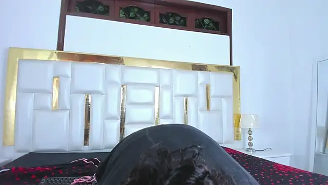 Snapshot of Kylieandjhonny chatting on February 15, 2025, 6:23 pm Kylieandjhonny online show from February 15, 2025, 6:23 pm