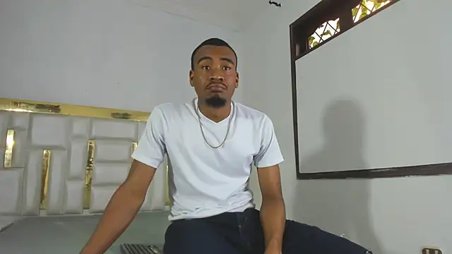 Snapshot of Kylieandjhonny chatting on February 18, 2025, 6:26 pm Kylieandjhonny online show from February 18, 2025, 6:26 pm