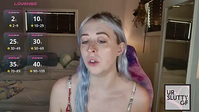 ursluttygf online show from July 17, 2026, 5:51 pm