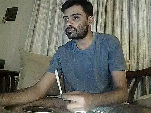 Snapshot of king_kong_india1 chatting on February 23, 2025, 6:23 pm king kong india1 online show from February 23, 2025, 6:23 pm