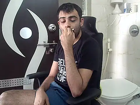 Snapshot of king_kong_india1 chatting on January 15, 2026, 5:01 am king kong india1 online show from January 15, 2026, 5:01 am