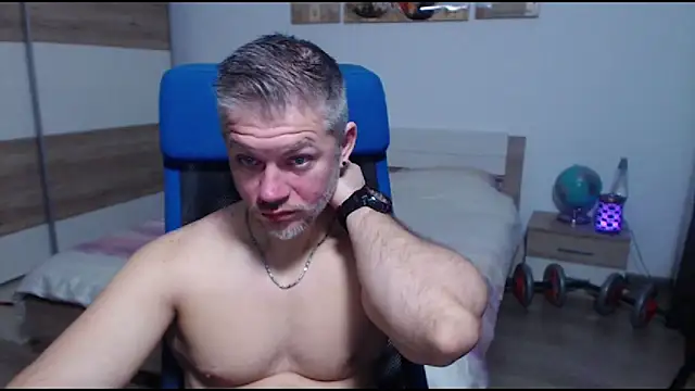 Snapshot of RobbyShawz chatting on December 19, 2025, 5:47 am RobbyShawz online show from December 19, 2025, 5:47 am