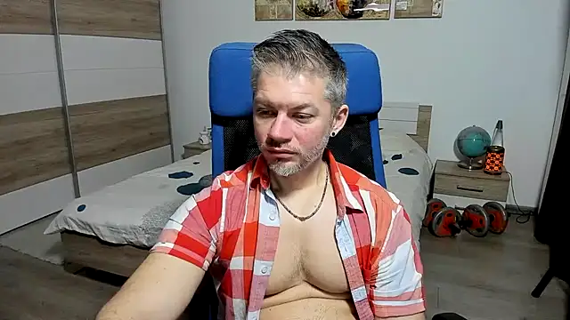 Snapshot of RobbyShawz chatting on January 9, 2026, 5:32 am RobbyShawz online show from January 9, 2026, 5:32 am