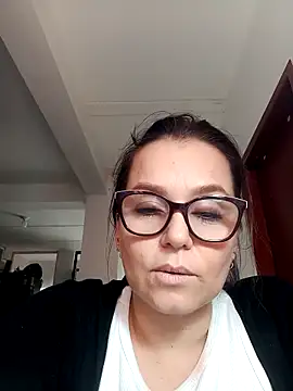 Snapshot of MariaPau_83 chatting on November 5, 2025, 7:14 pm MariaPau 83 online show from November 5, 2025, 7:14 pm