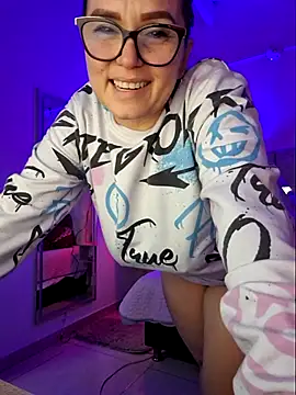 Snapshot of MariaPau_83 chatting on March 19, 2026, 9:30 pm MariaPau 83 online show from March 19, 2026, 9:30 pm
