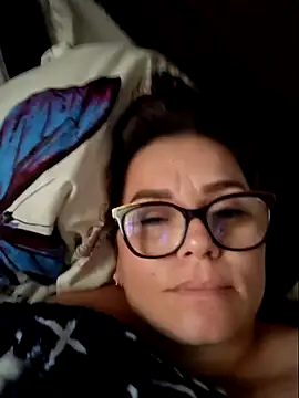 Snapshot of MariaPau_83 chatting on May 3, 2026, 11:49 am MariaPau 83 online show from May 3, 2026, 11:49 am