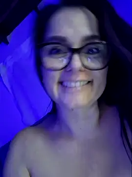 Snapshot of MariaPau_83 chatting on May 27, 2026, 1:57 am MariaPau 83 online show from May 27, 2026, 1:57 am
