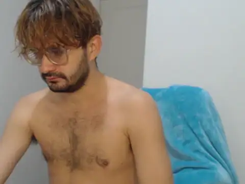 Snapshot of peterannaud chatting on October 1, 2025, 11:38 am peterannaud online show from October 1, 2025, 11:38 am