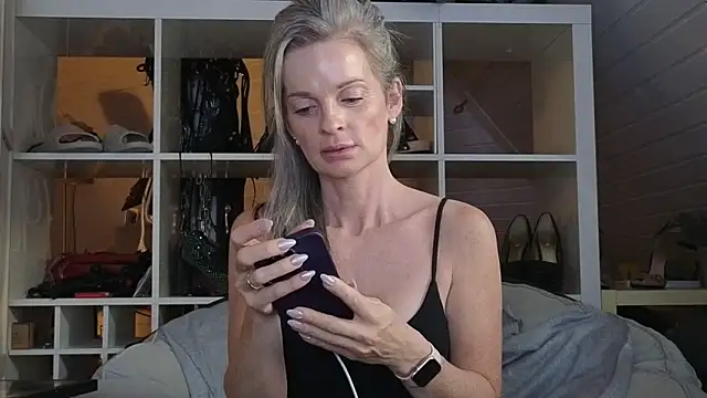 Sabdeluxe online show from May 29, 2026, 3:37 am