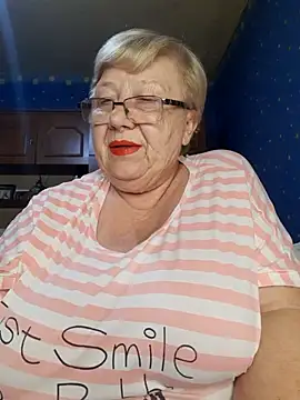 Snapshot of Lena_Gaby chatting on October 13, 2025, 7:25 pm Lena Gaby online show from October 13, 2025, 7:25 pm