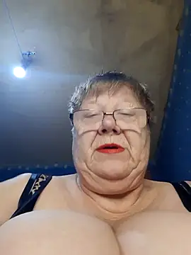 Snapshot of Lena_Gaby chatting on November 14, 2025, 6:12 am Lena Gaby online show from November 14, 2025, 6:12 am