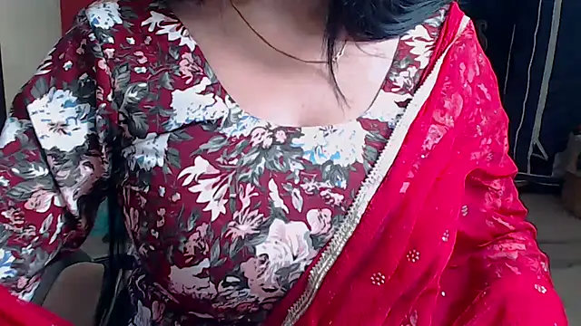 Naiaa-mylove online show from December 5, 2025, 7:28 am