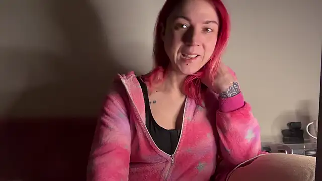 Snapshot of Nikky_Divine chatting on January 4, 2025, 6:19 am Nikky Divine online show from January 4, 2025, 6:19 am