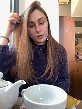 Snapshot of Emma_just chatting on March 17, 2025, 11:31 am Emma just online show from March 17, 2025, 11:31 am