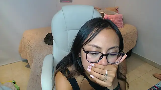 Snapshot of Gabi_morales chatting on December 6, 2024, 4:14 am Gabi morales online show from December 6, 2024, 4:14 am