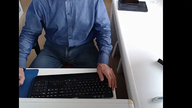 dutchpornking online show from September 22, 2025, 7:10 am