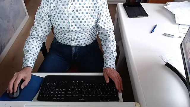 dutchpornking online show from October 10, 2025, 6:45 am