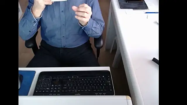 dutchpornking online show from January 9, 2026, 8:28 am