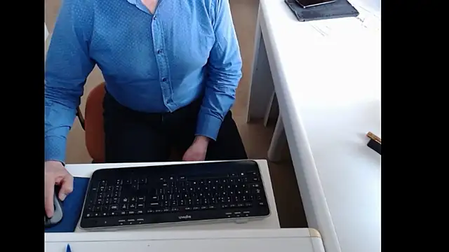 Snapshot of dutchpornking chatting on April 17, 2026, 6:16 am dutchpornking online show from April 17, 2026, 6:16 am
