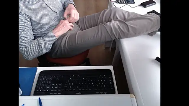 Snapshot of dutchpornking chatting on May 6, 2026, 6:13 pm dutchpornking online show from May 6, 2026, 6:13 pm
