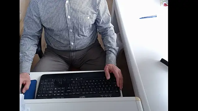 Snapshot of dutchpornking chatting on May 20, 2026, 7:03 am dutchpornking online show from May 20, 2026, 7:03 am