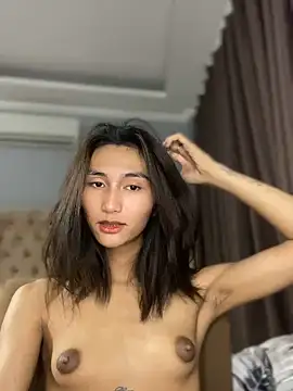 SpiffyFuchsia69 online show from January 1, 2025, 2:52 pm