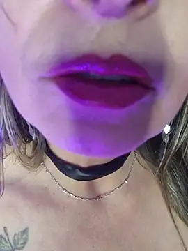 marilyn love6969 online show from February 12, 2026, 1:39 pm